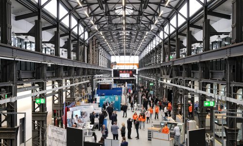 Halle-1.4. Halle-1.4.